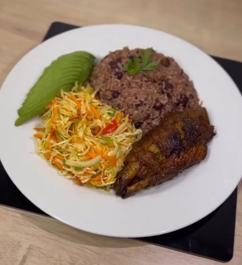 Recette créole de Riz aux Haricots Rouges et Ailes de Dinde 🥘